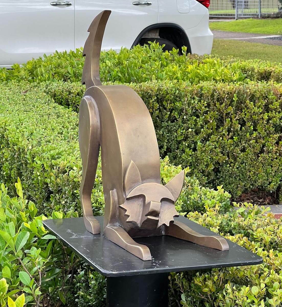 Kelpie-by-Jimmy-Rix--Winner-Acquisitive-Prize-Dungog-Sculpture-on-the-Farm-2021