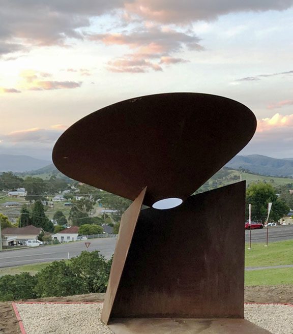 Nothin-but-Sky-by-Braddon-Snape-Acquisitive-Prize-Winner-2018-Sculpture-on-the-Farrm-Dungog